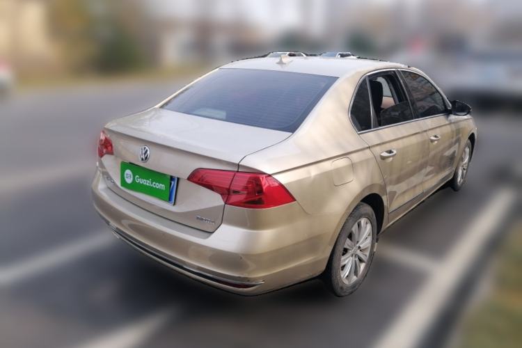 Used Volkswagen Bora 2016 1.6L Manual Comfort Model Rear Right 45 Deg