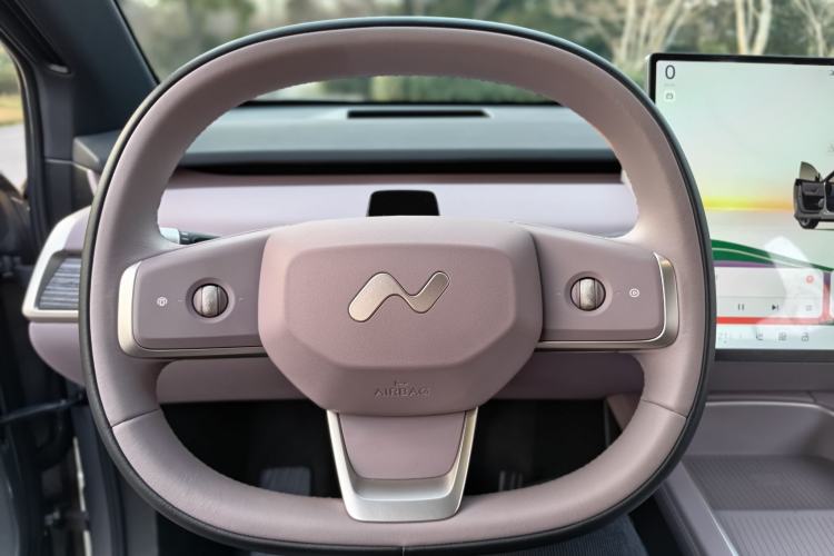 Used ONVO L60 2024 60 kWh Rear-Drive Version