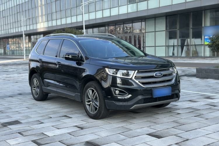 Used Ford Edge 2015 2.0T GTDi Two-Wheel-Drive Platinum Edition