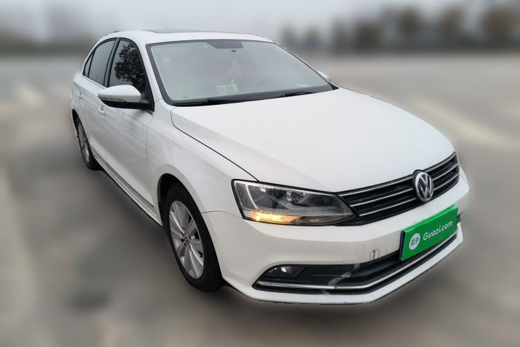 Used Volkswagen Sagitar 2015 1.6L Manual Comfort Model