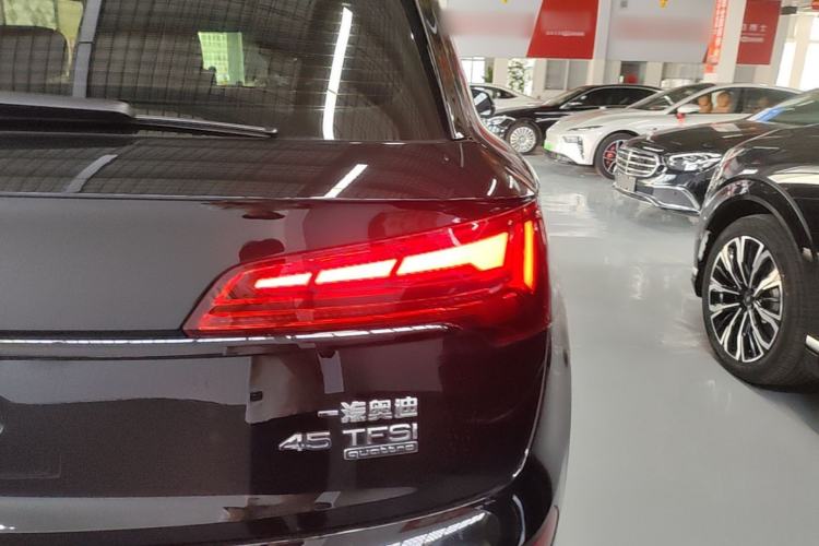 Used Audi Q5L 2025 quattro 45th Anniversary Edition 45 TFSI Luxury Dynamic Model
