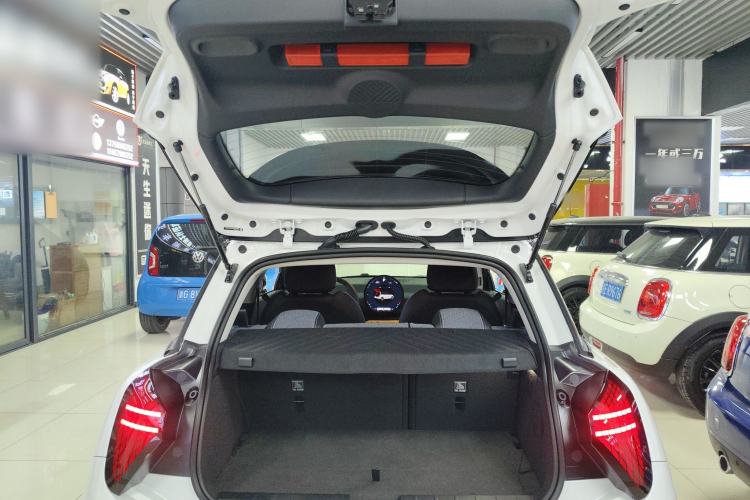 Used MINI Electric MINI COOPER 2025 Model Facelift 466km COOPER E Classic Style
