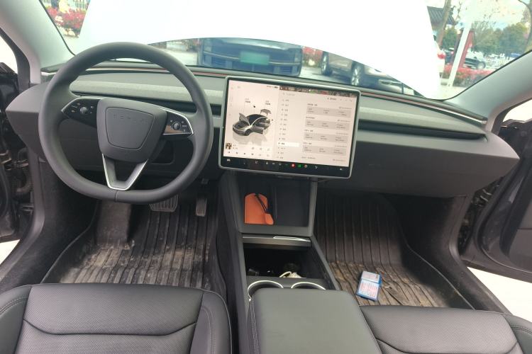 Used Tesla Model 3 2023 Rear-Wheel-Drive Version
