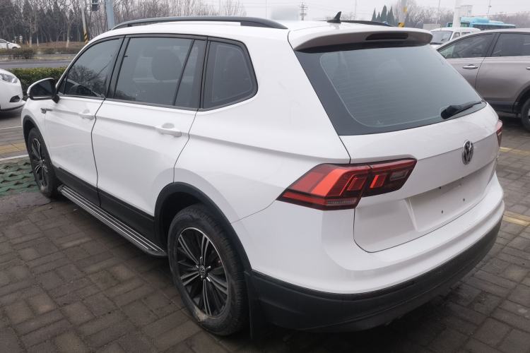 Used Volkswagen Tiguan L 2020 330TSI Automatic Two-Wheel Drive Luxury Edition China VI Standard

