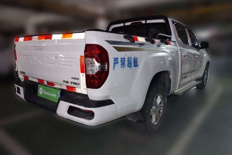 Used SAIC MAXUS T60 2017 2.8T Diesel Manual 4x4 High-Ride Comfort Edition Long Wheelbase China V Standard