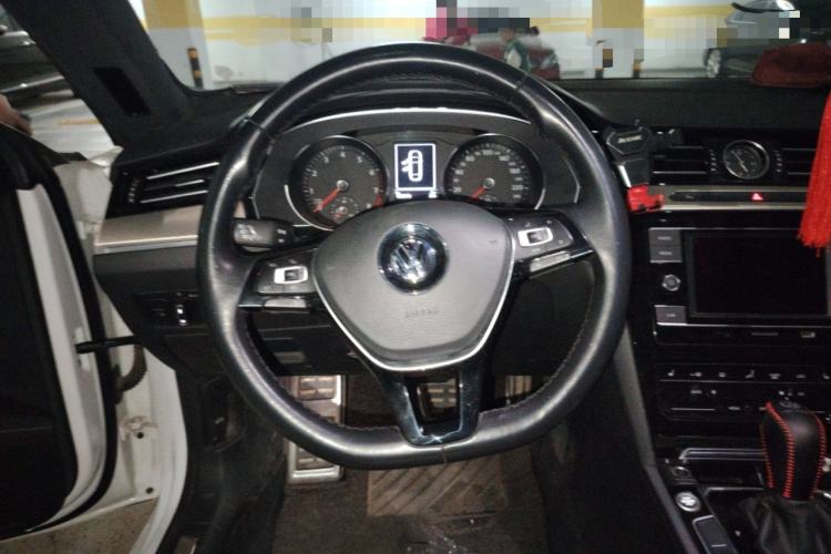 Used Volkswagen FAW-Volkswagen CC 2020 330TSI Huayan Edition China VI Standard Steering Wheel