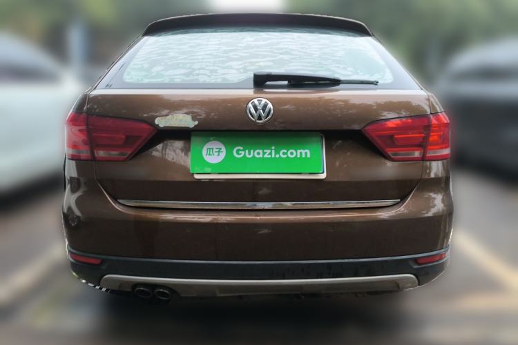 Used Volkswagen Cross Lavida 2014 1.4TSI DSG
