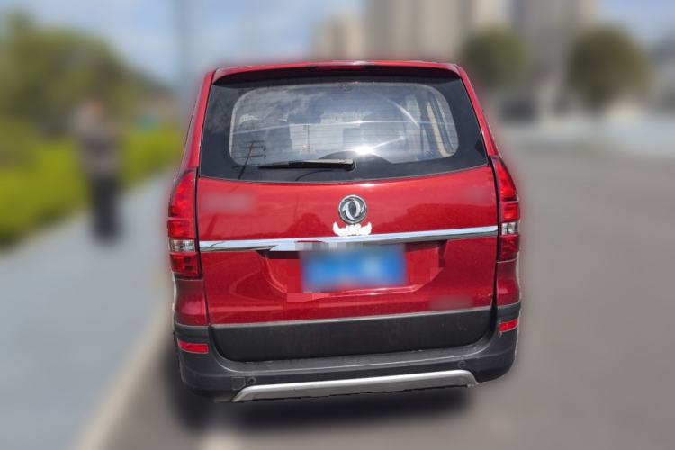 Used Dongfeng Fengon 360 2015 1.5L Manual Luxury 7-Seater China V Emission Standard Rear