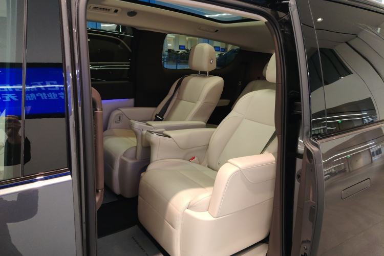 Used Li Auto MEGA 2024 Ultra Model Left Rear Seat