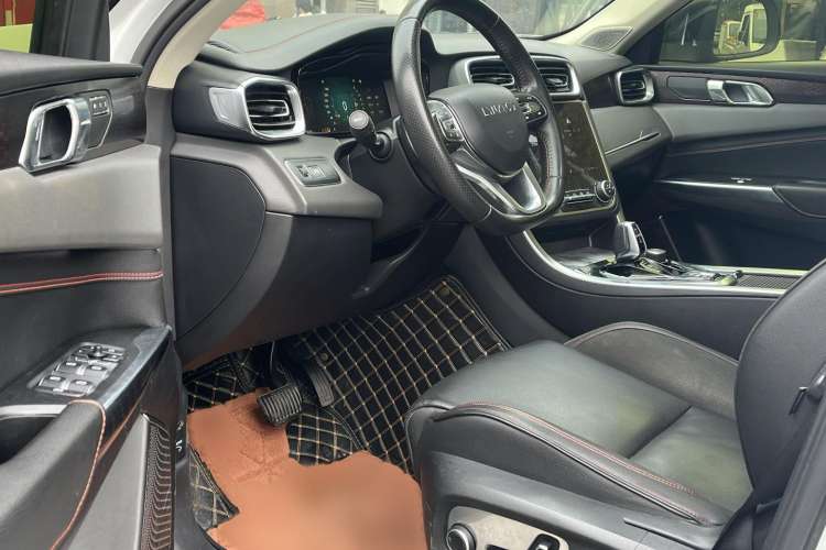 Used Lynk & Co 01 2019 2.0T Four-Wheel Drive Genie Pro Version China VI Standard
