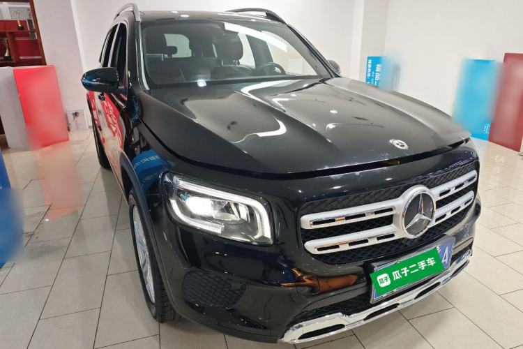 Used Mercedes-Benz GLB 2023 GLB 200 Dynamic Edition Front Right 45 Deg