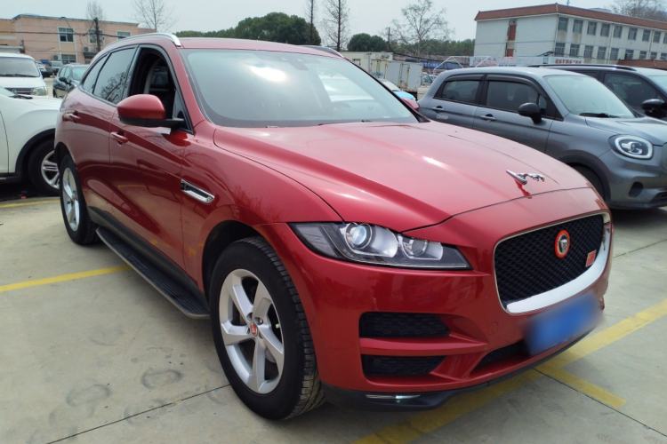 Used Jaguar F-PACE 2016 2.0T Two-Wheel Drive Urban Luxury Edition
