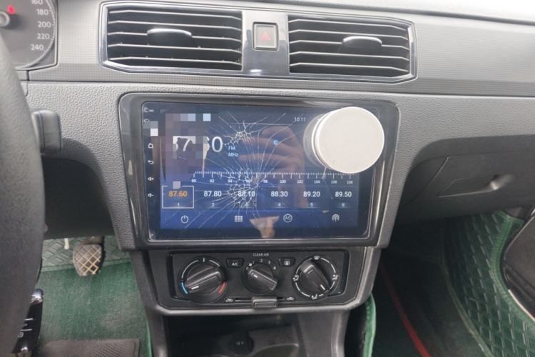 Used Volkswagen Santana 2018 1.5L Manual Fashion Edition Audio And AC Panel