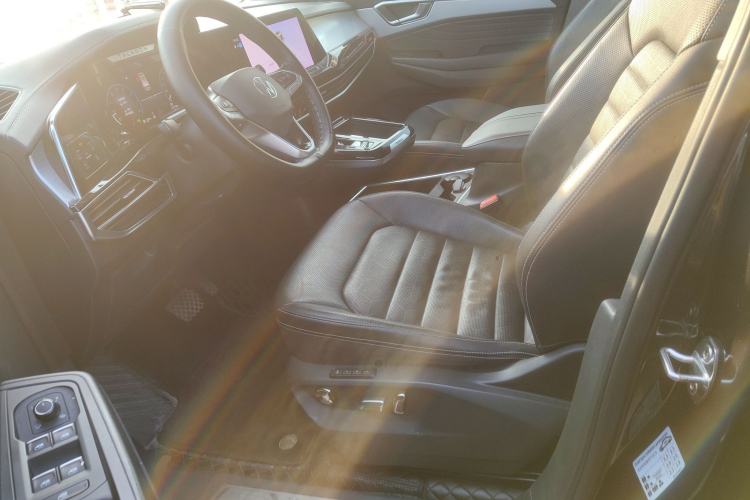 Used Volkswagen Talagon 2022 380TSI Four-Wheel Drive Luxury "Jiajing" Edition Pro 6 Seats Left Front Seat