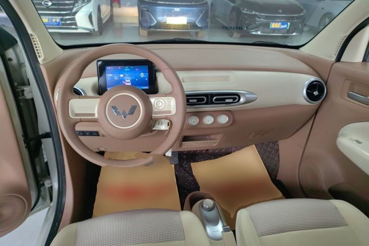 Used Wuling Hongguang MINIEV 2025 Four-Door Version Advanced Edition
