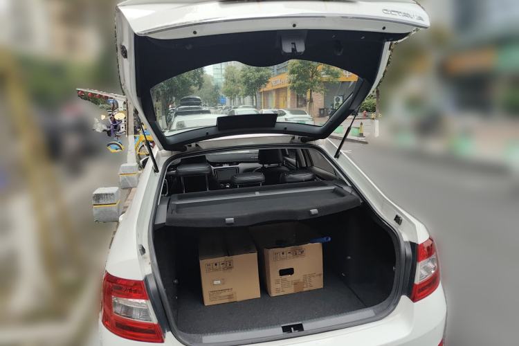 Used Skoda Octavia 2016 1.6L Automatic Front-Wheel Drive Model
