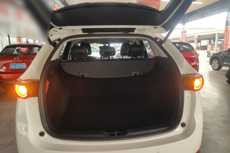 Used Mazda CX-5 2017 2.5L Automatic 2WD ZhiZun Version China V Standard
