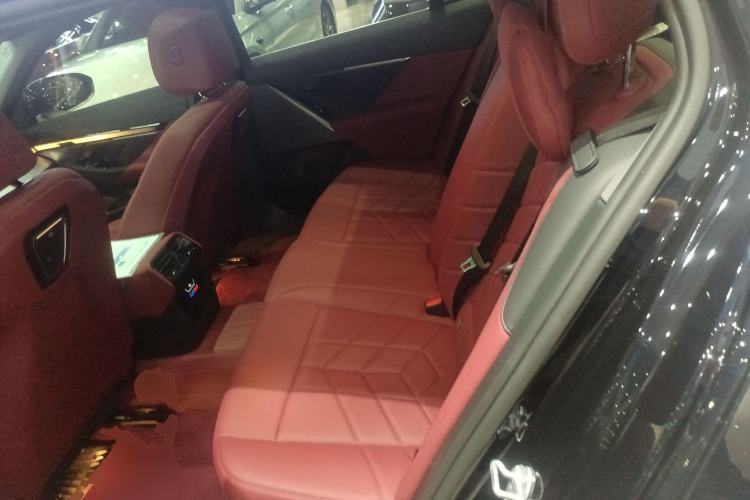 Used BMW i5 2025 eDrive 35L M Sport Package
