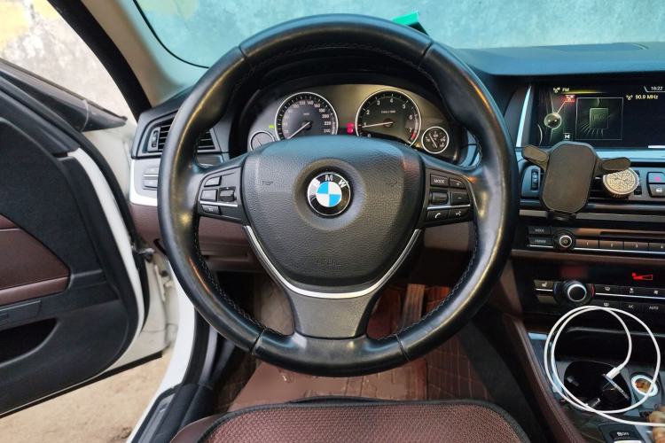 Used BMW 5 Series 2014 525Li Luxury Design Package
