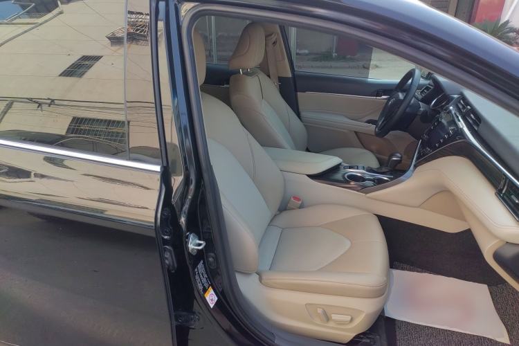 Used Toyota Camry 2018 2.5G Luxury Edition
