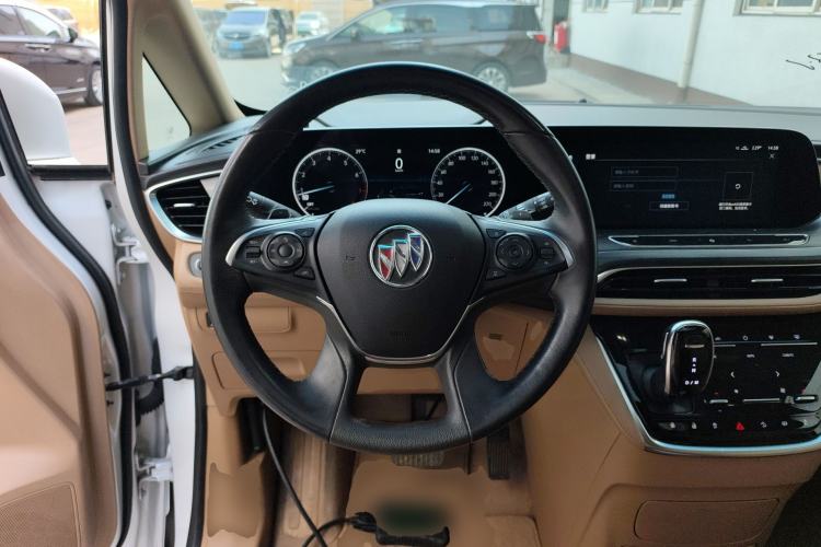 Used Buick GL8 2021 ES Landtrek 653T Luxury Model