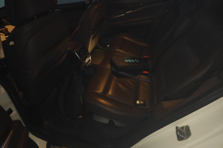 Used BMW 5 Series GT 2015 528i Luxury Edition