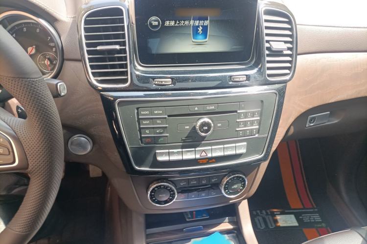 Used Mercedes-Benz GLE 2017 GLE 320 4MATIC Dynamic Model Audio And AC Panel