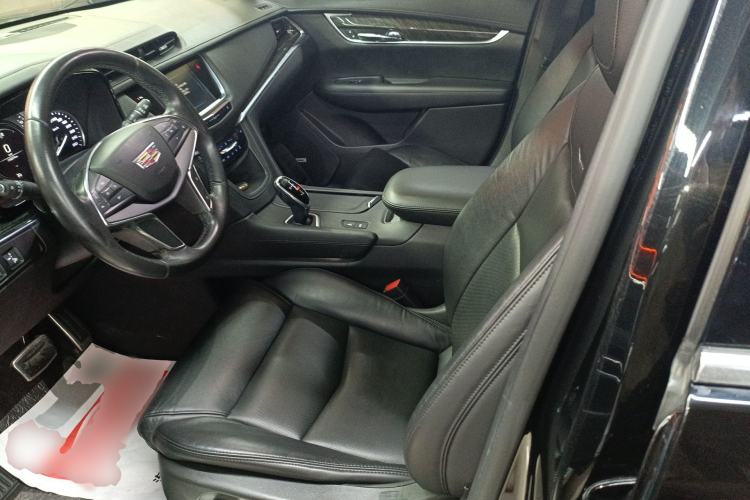 Used Cadillac XT5 2018 25T Luxury Model
