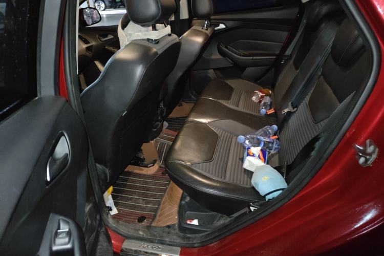 Used Ford Focus 2015 Hatchback 1.6L Automatic Fashion Edition
