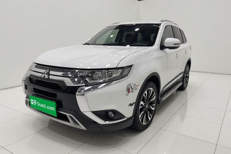 Used Mitsubishi Outlander 2019 2.0L Two-Wheel Drive Comfort Edition 5 Seats China V Standard