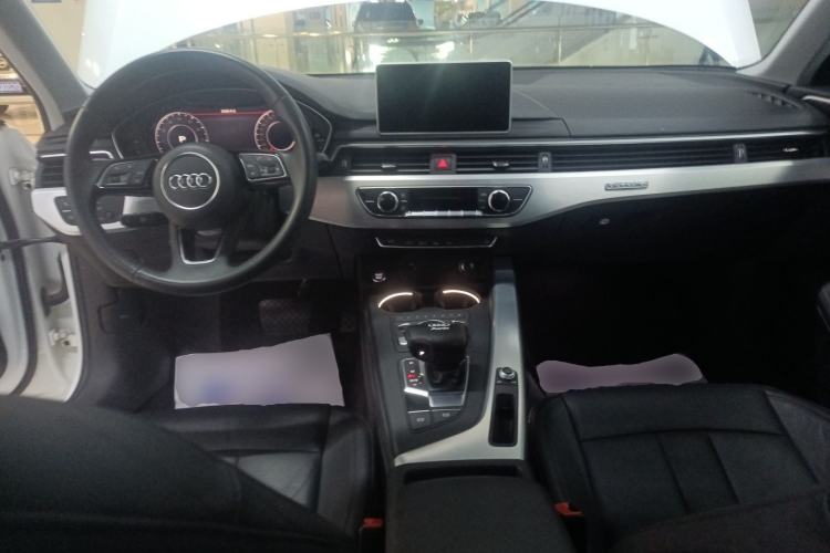 Used Audi A4L 2019 40 TFSI Fashion Edition China VI Emission Standard