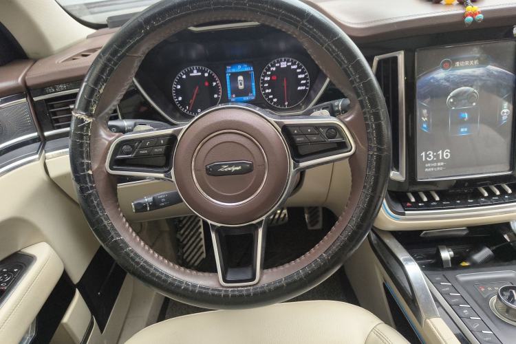 Used Zotye T700 2017 1.8T Dual-Clutch Luxury Model
