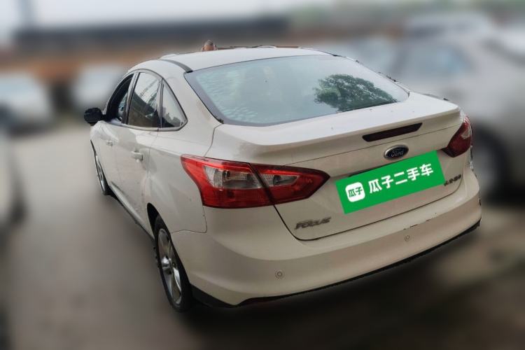 Used Ford Focus 2012 Sedan 1.6L Manual Fashion Edition
