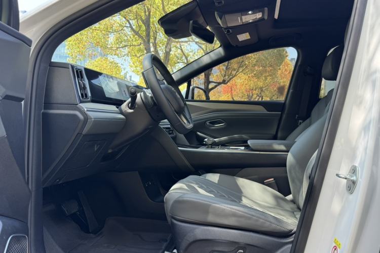 Used BYD Song L DM-i 2025 Intelligent Driving Version 160 km Beyond-Range Type Left Front Seat