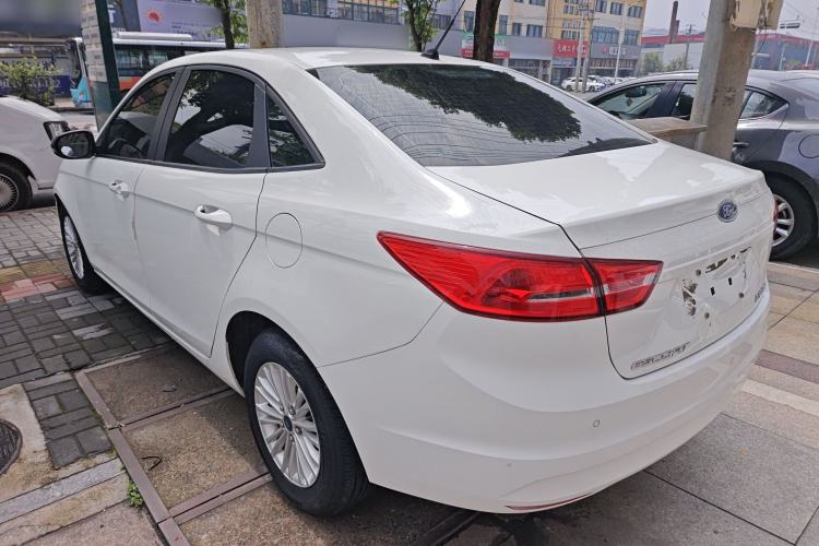 Used Ford Escort 2015 1.5L Automatic Comfort Edition
