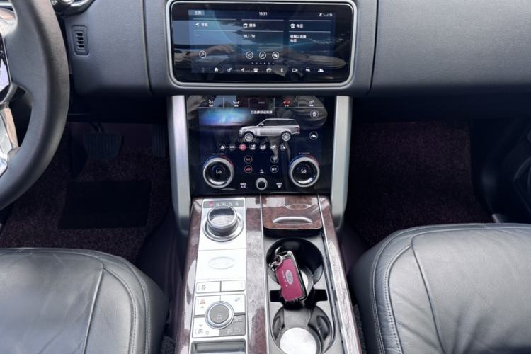 Used Land Rover Range 2021 3.0 L6 Grand Edition Interior 5