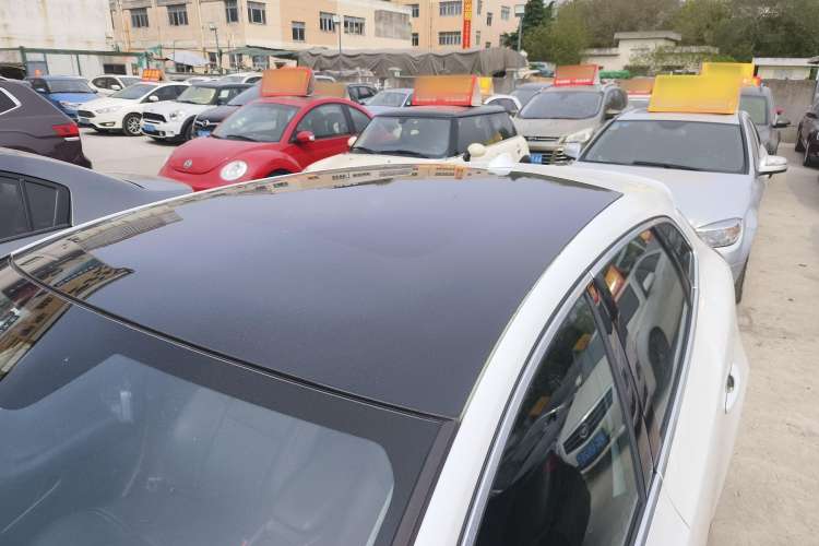 Used Volvo V40 2014 2.0T Zhiya Edition
