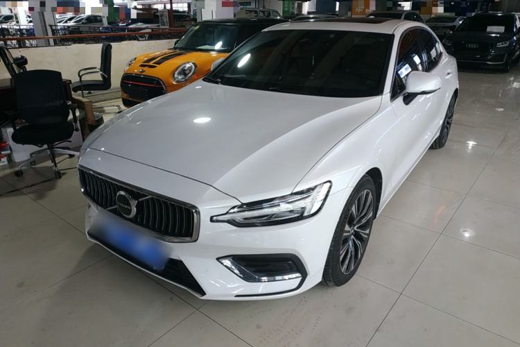 Used Volvo S60 2024 B4 Zhiyuan Luxury Edition