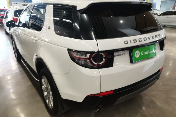 Used Land Rover Discovery Sport 2018 240 PS SE Version Rear Left 45 Deg