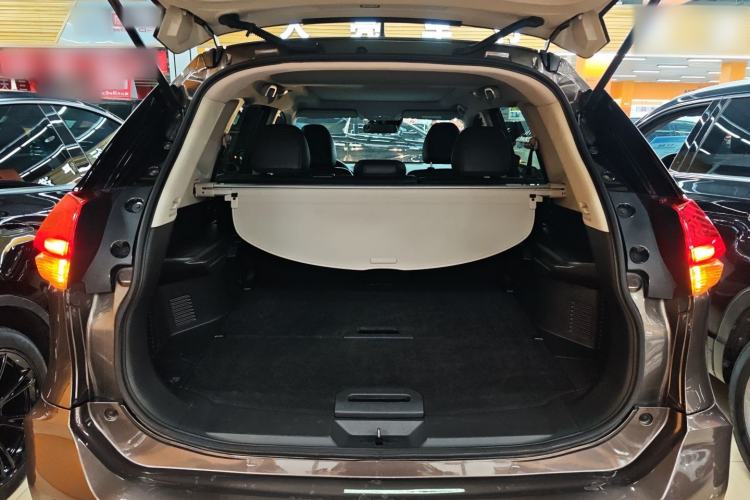 Used Nissan X-Trail 2019 2.0L CVT Smart Connect Comfort Edition 2WD