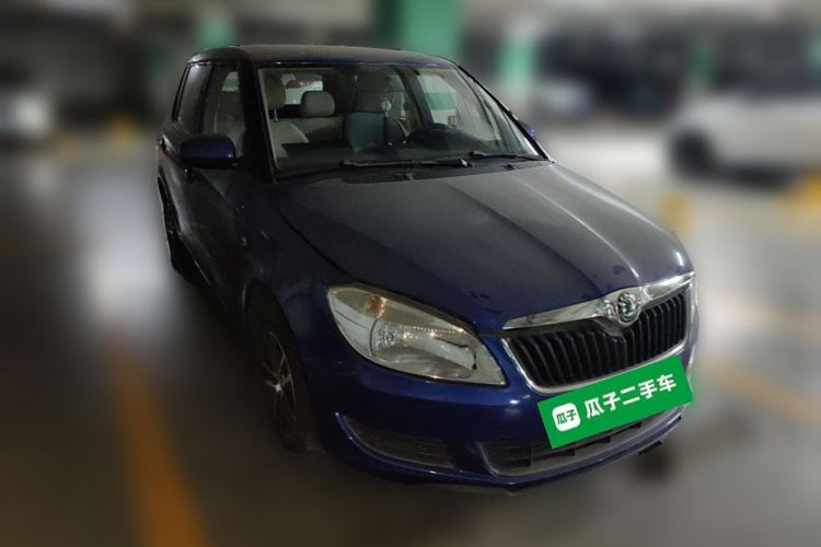 Used Skoda Fabia 2012 1.4L Automatic Crystal Edition
