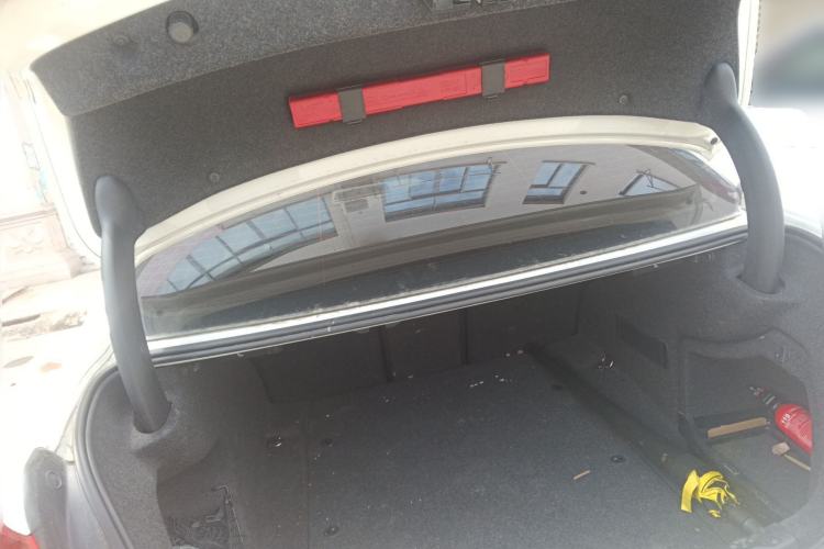 Used BMW 3 Series 2015 316Li Fashion Model Trunk