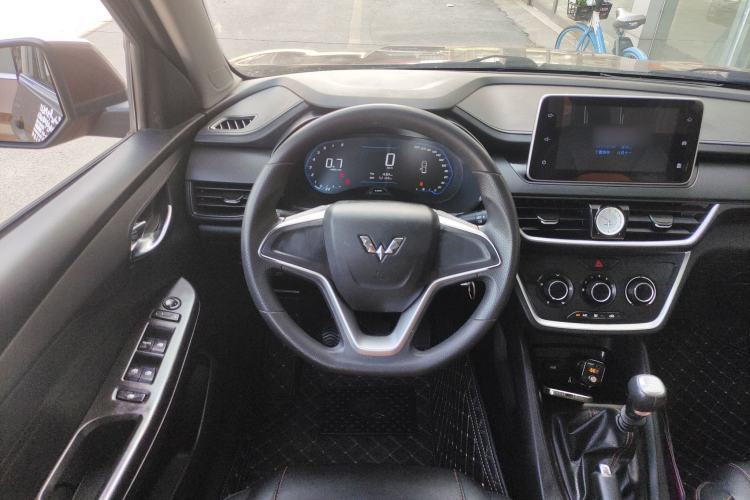 Used Wuling Hongguang S3 2019 1.5T Manual Comfort Edition China VI Standard