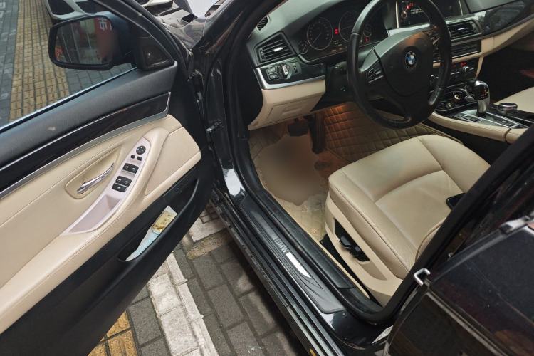 Used BMW 5 Series 2013 520Li Elegant Edition
