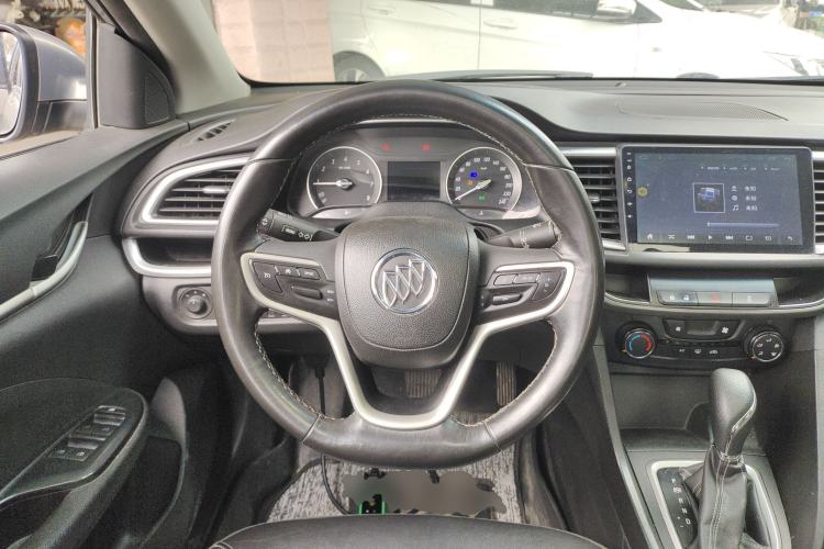Used Buick GT 2018 18T Automatic Elite Model Steering Wheel