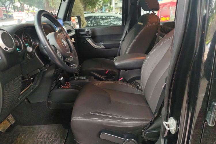 Used Jeep Wrangler 2015 2.8TD Sahara Four-Door Comfort Edition
