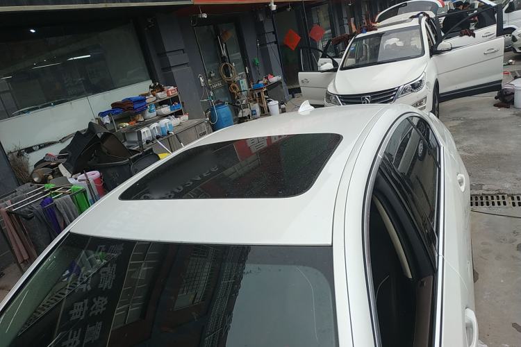 Used BMW 5 Series 2022 Restyled 525Li Luxury Package Roof