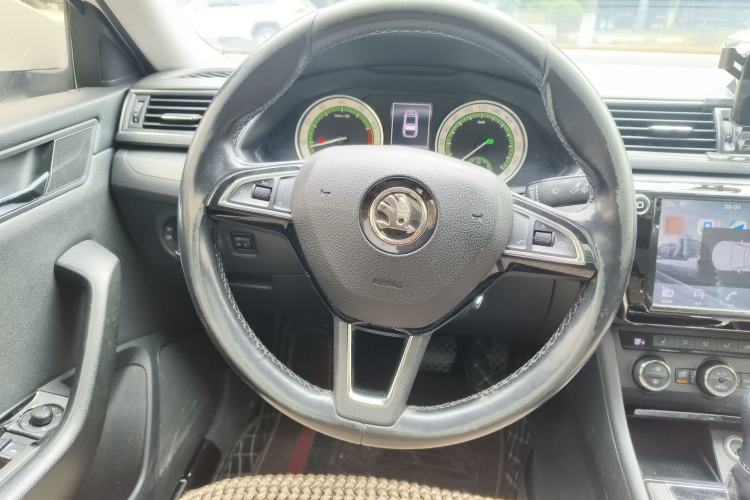 Used Skoda Superb 2018 TSI280 DSG Standard Edition China VI
