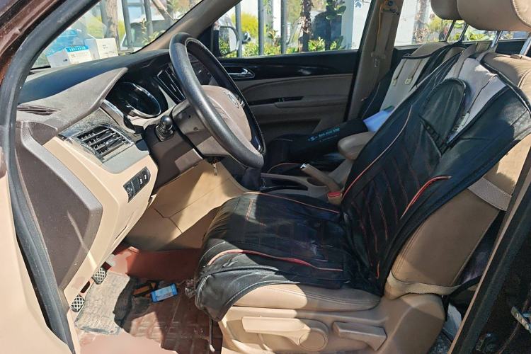 Used Baojun 730 2016 1.5L Manual Standard Version 7 Seats