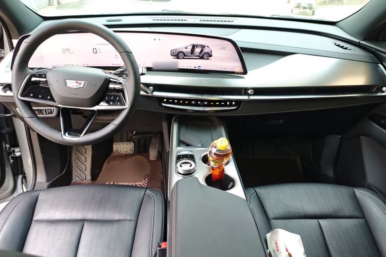 Used Cadillac XT5 2025 2.0T Luxury Version Center Console